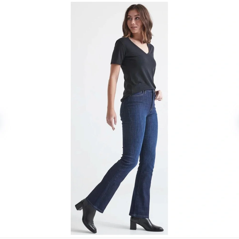 DUER Women's High Rise Boot Cut Denim Pant in Medium Stone. 27" x 32" - Picture 1 of 5